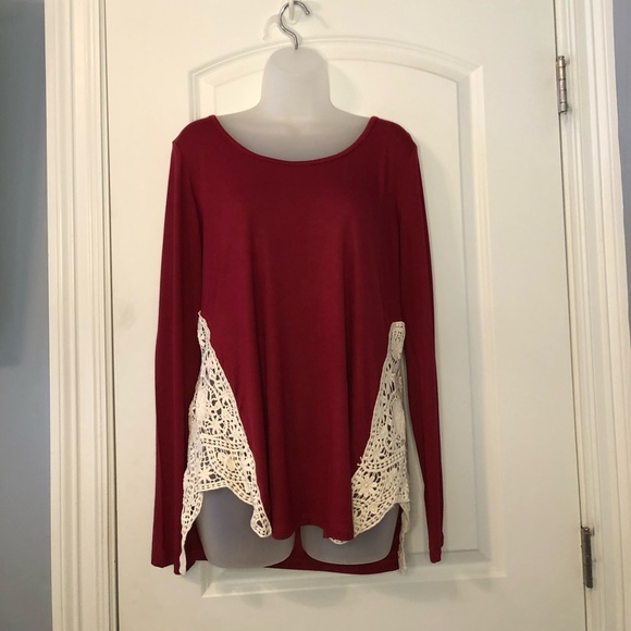 NIP Kate & Mallory Cranberry Red Top, Size Large - Picture 1 of 12